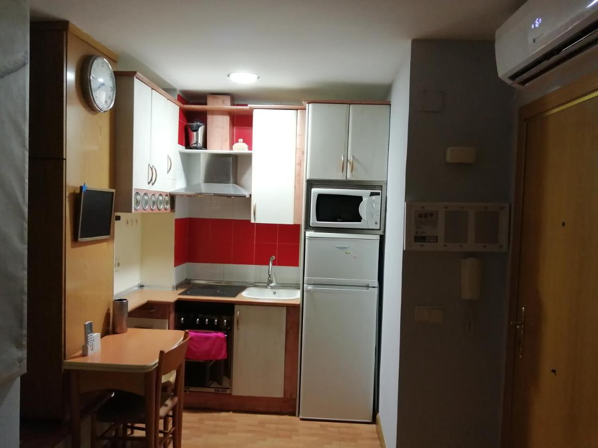 Apartamentos Deluxe Barajas Madrid Eksteriør bilde