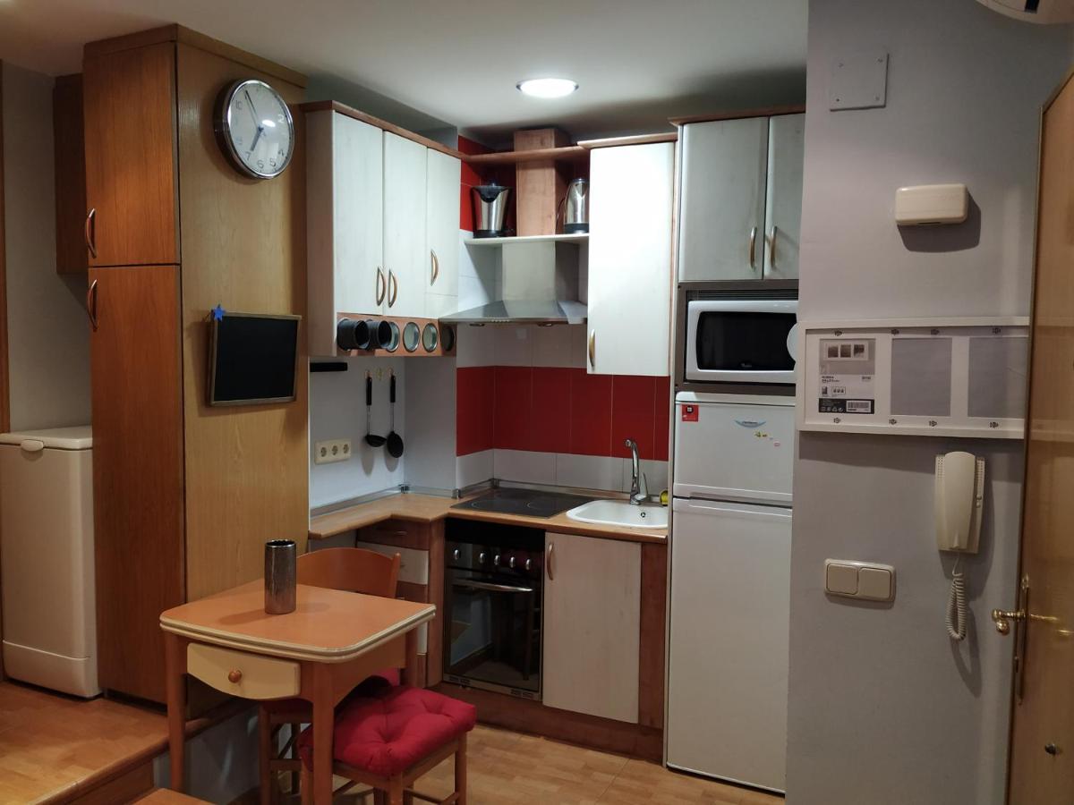 Apartamentos Deluxe Barajas Madrid Eksteriør bilde