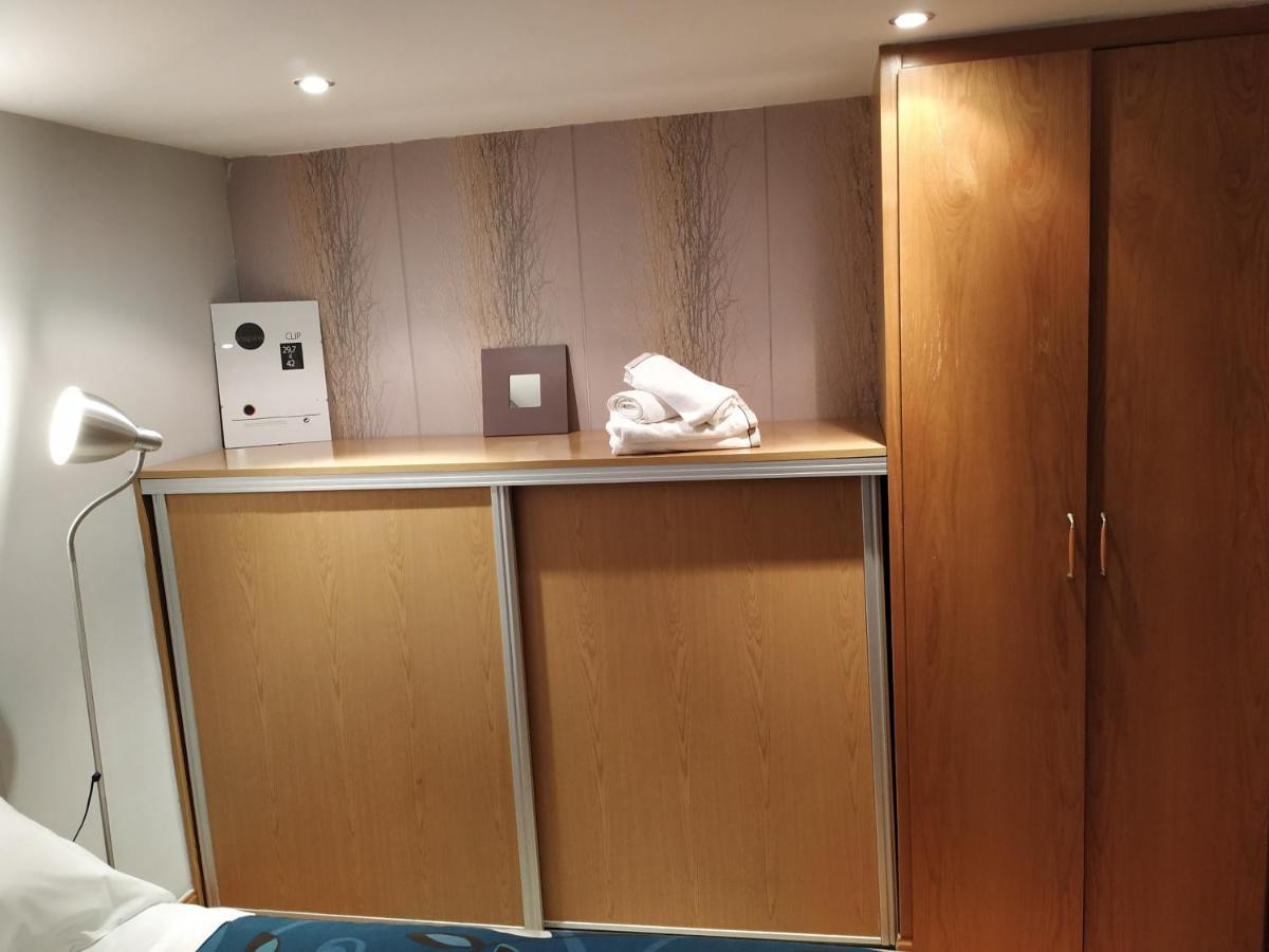 Apartamentos Deluxe Barajas Madrid Eksteriør bilde