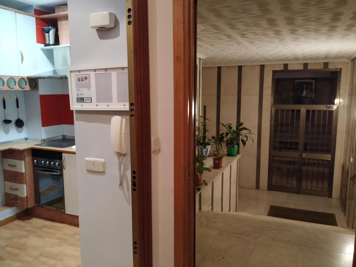Apartamentos Deluxe Barajas Madrid Eksteriør bilde