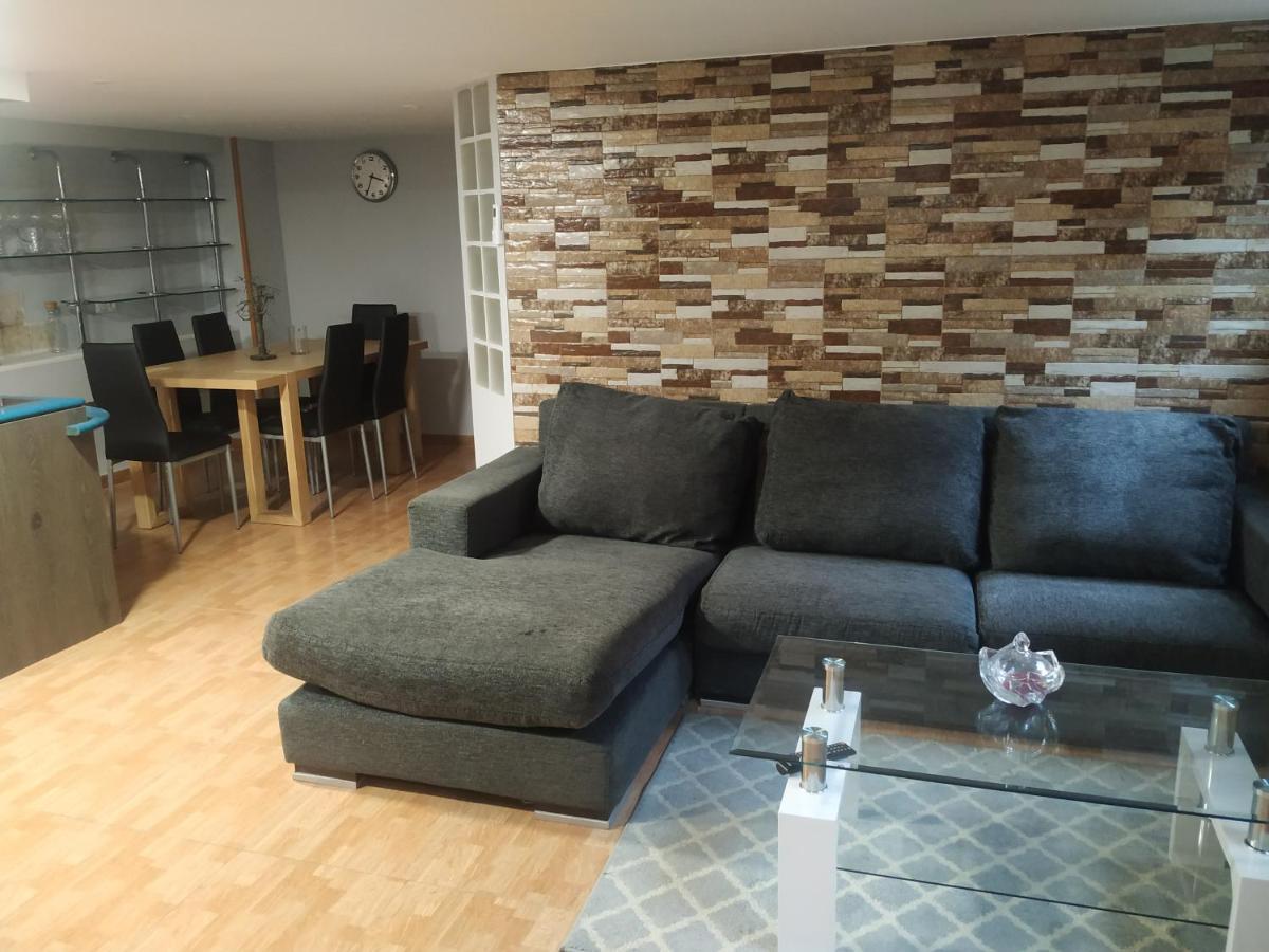Apartamentos Deluxe Barajas Madrid Eksteriør bilde