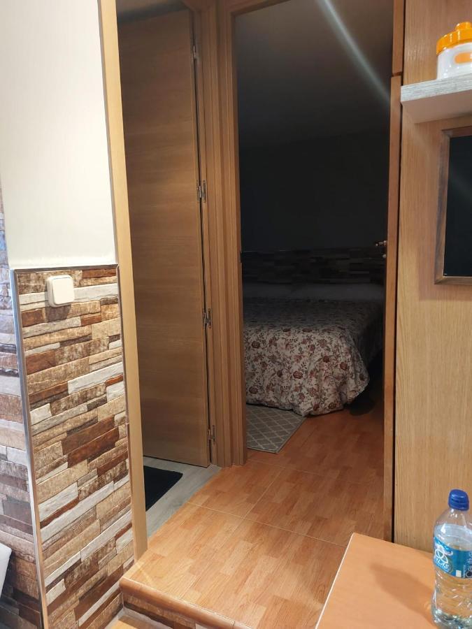 Apartamentos Deluxe Barajas Madrid Eksteriør bilde
