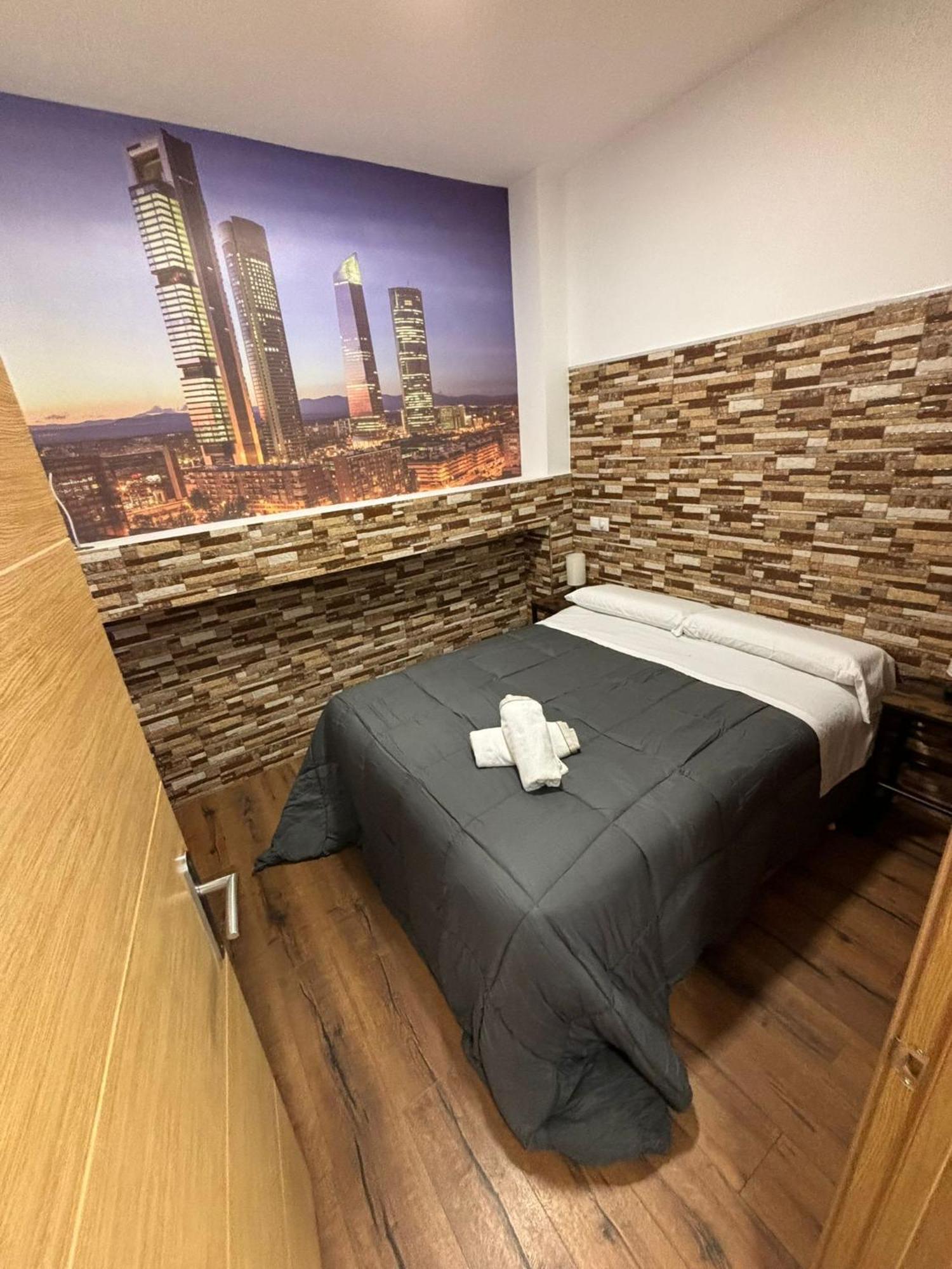 Apartamentos Deluxe Barajas Madrid Eksteriør bilde
